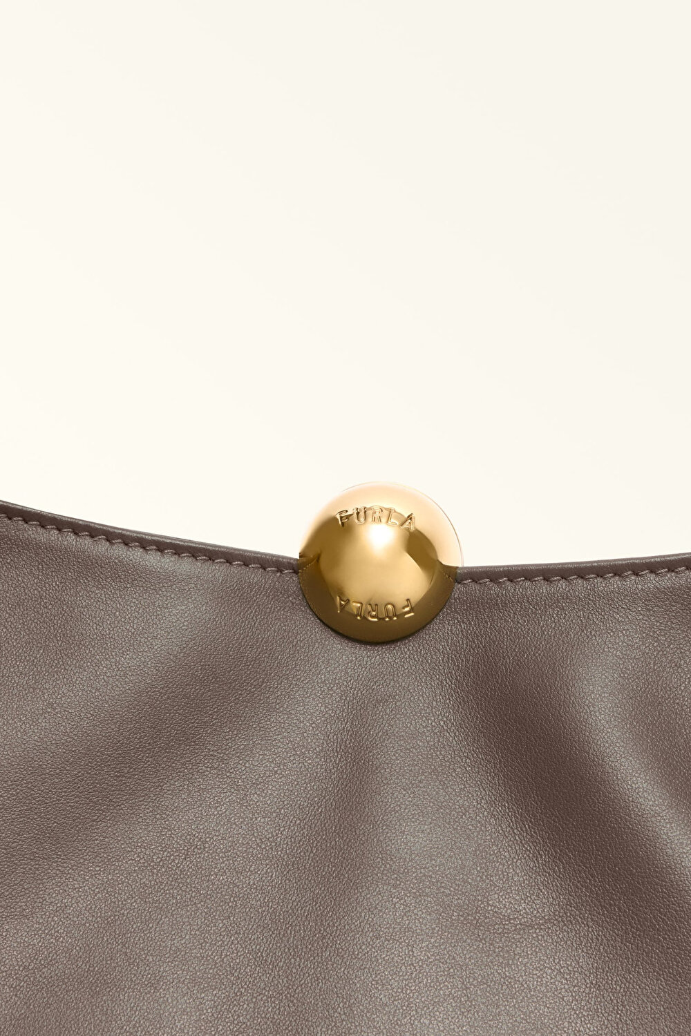 WB01365 FURLA SFERA SOFT L SHOULDER BA