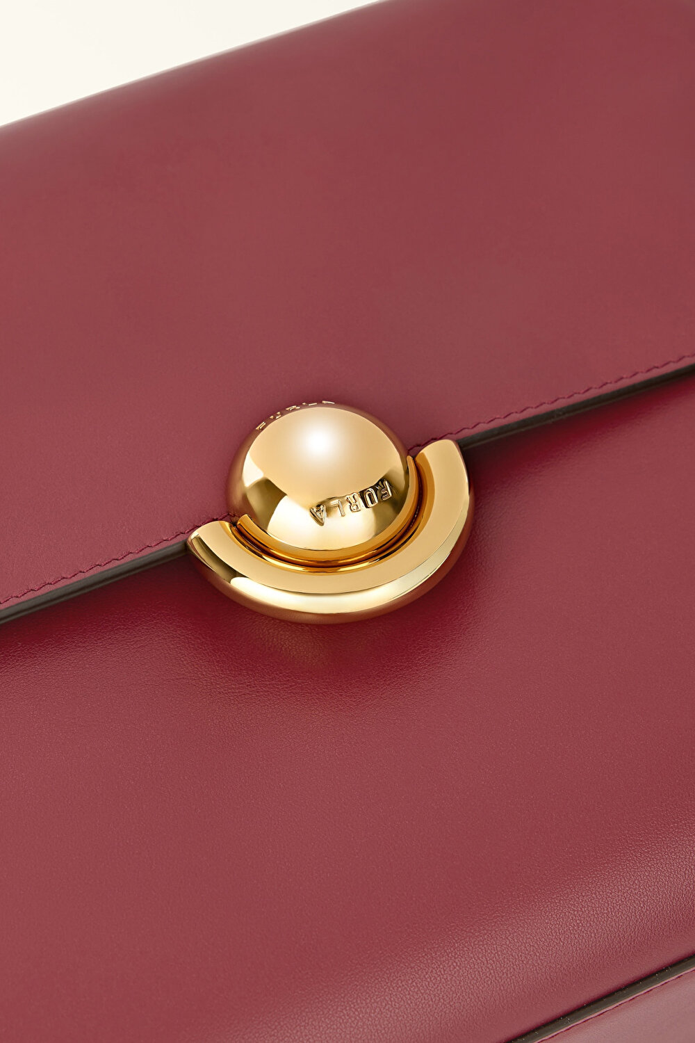 WB01862 FURLA DOMUS S SHOULDER BAG 27