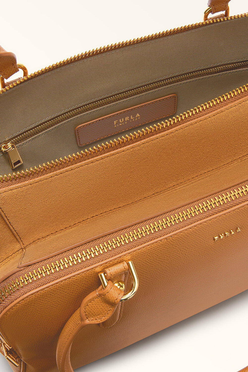 WB01872 FURLA GIULIA L BOSTON BAG