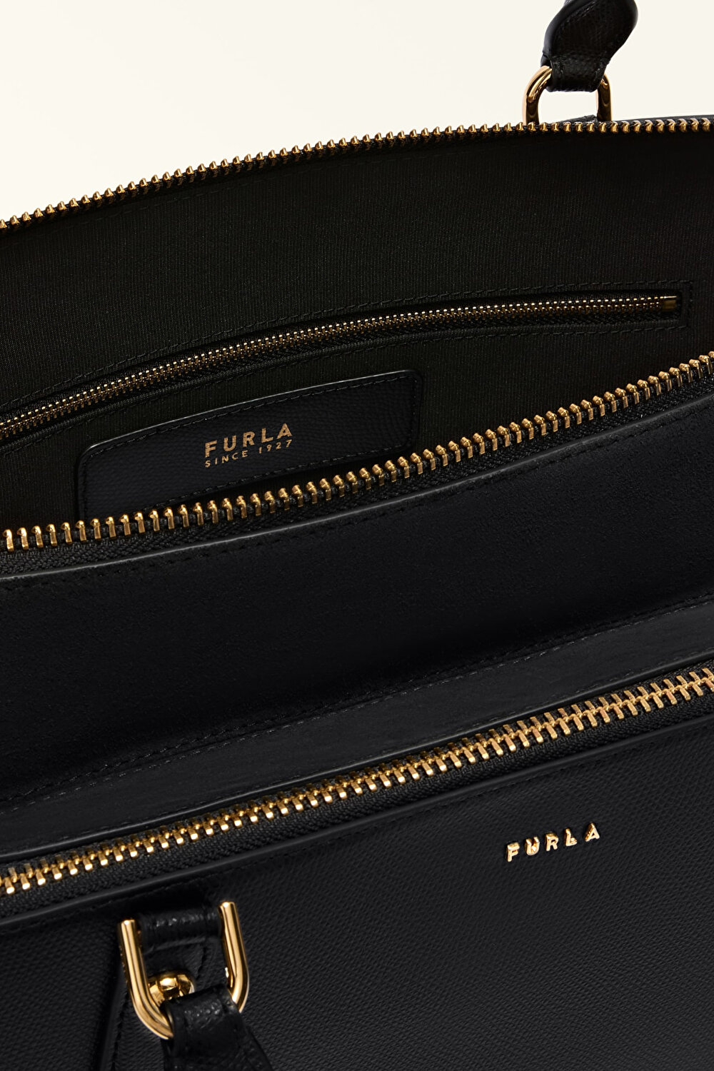 WB01872 FURLA GIULIA L BOSTON BAG