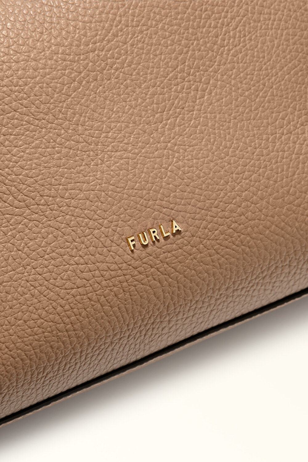 WB01876 FURLA LARA L HOBO