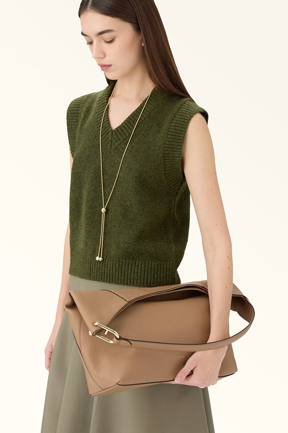 WB01876 FURLA LARA L HOBO