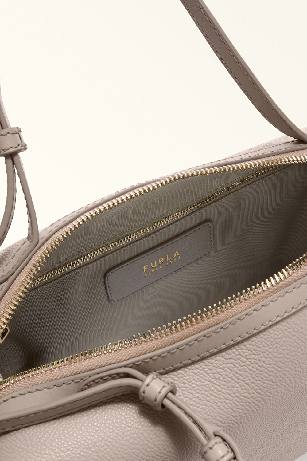 WB01905 FURLA DOUBLE M BOSTON BAG