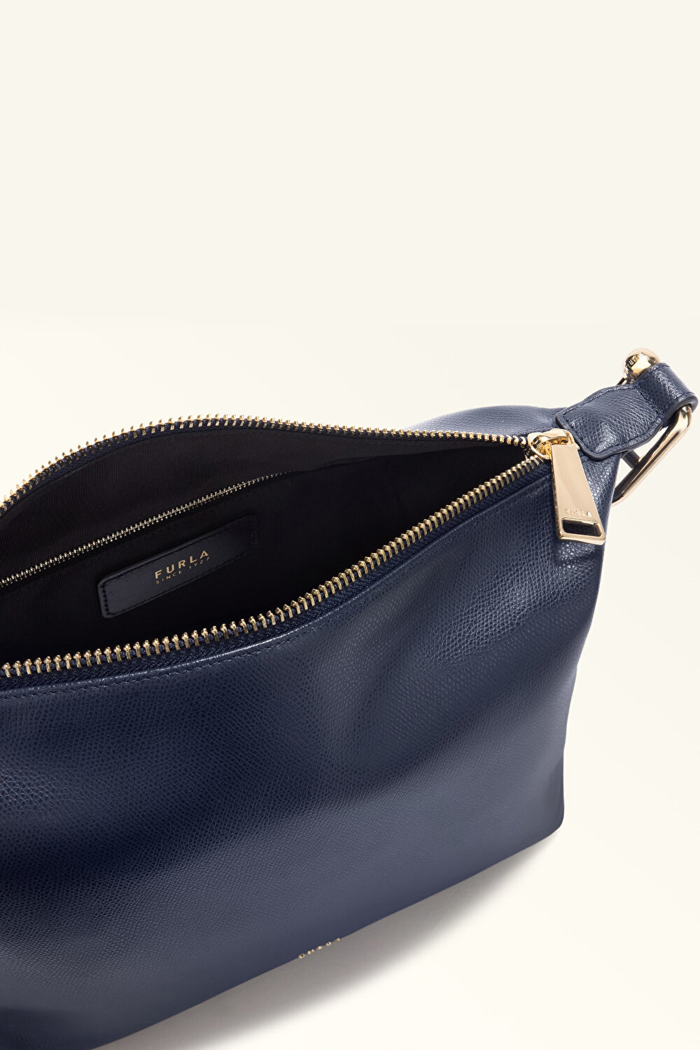 WB01964 FURLA TONIE M HOBO