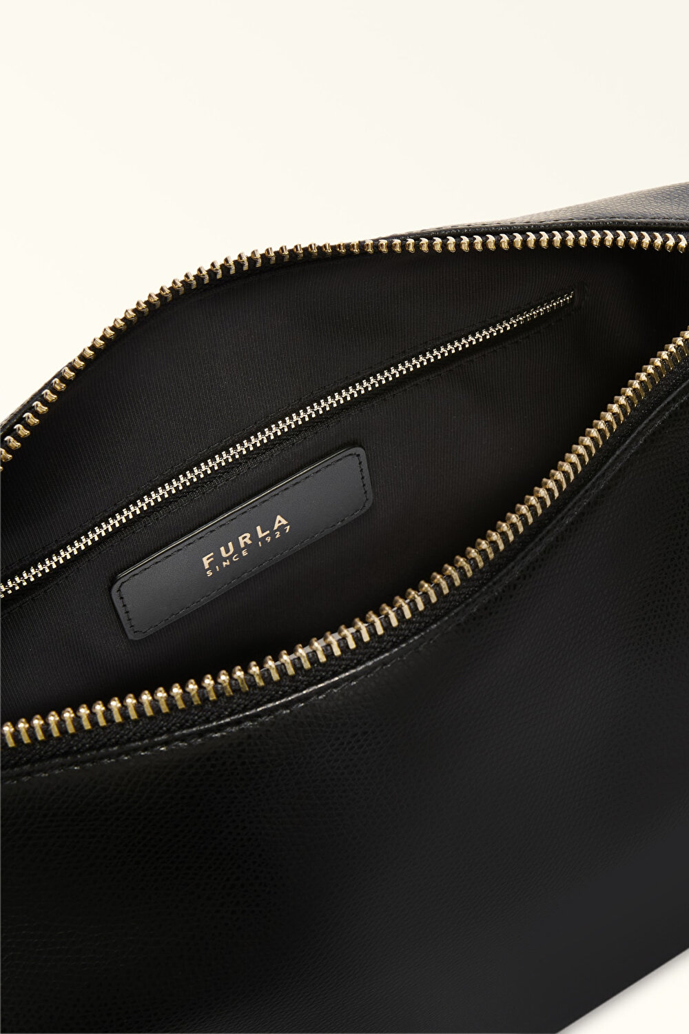 WB01964 FURLA TONIE M HOBO