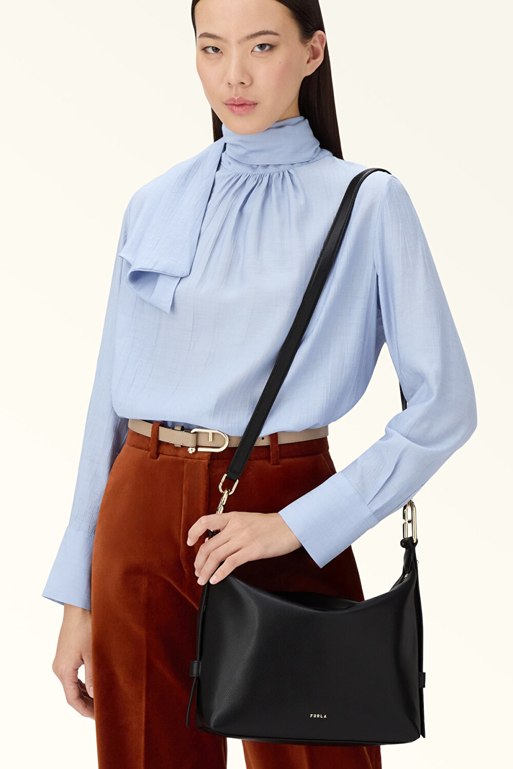 WB01964 FURLA TONIE M HOBO