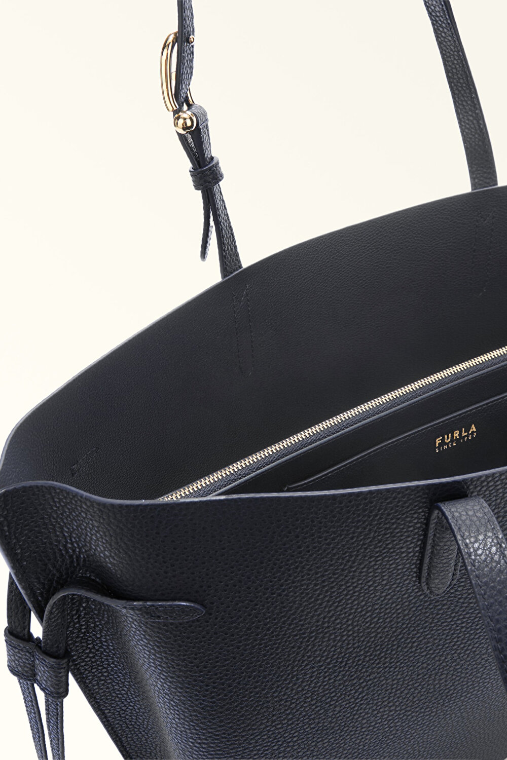 WB02001 FURLA AVA L TOTE