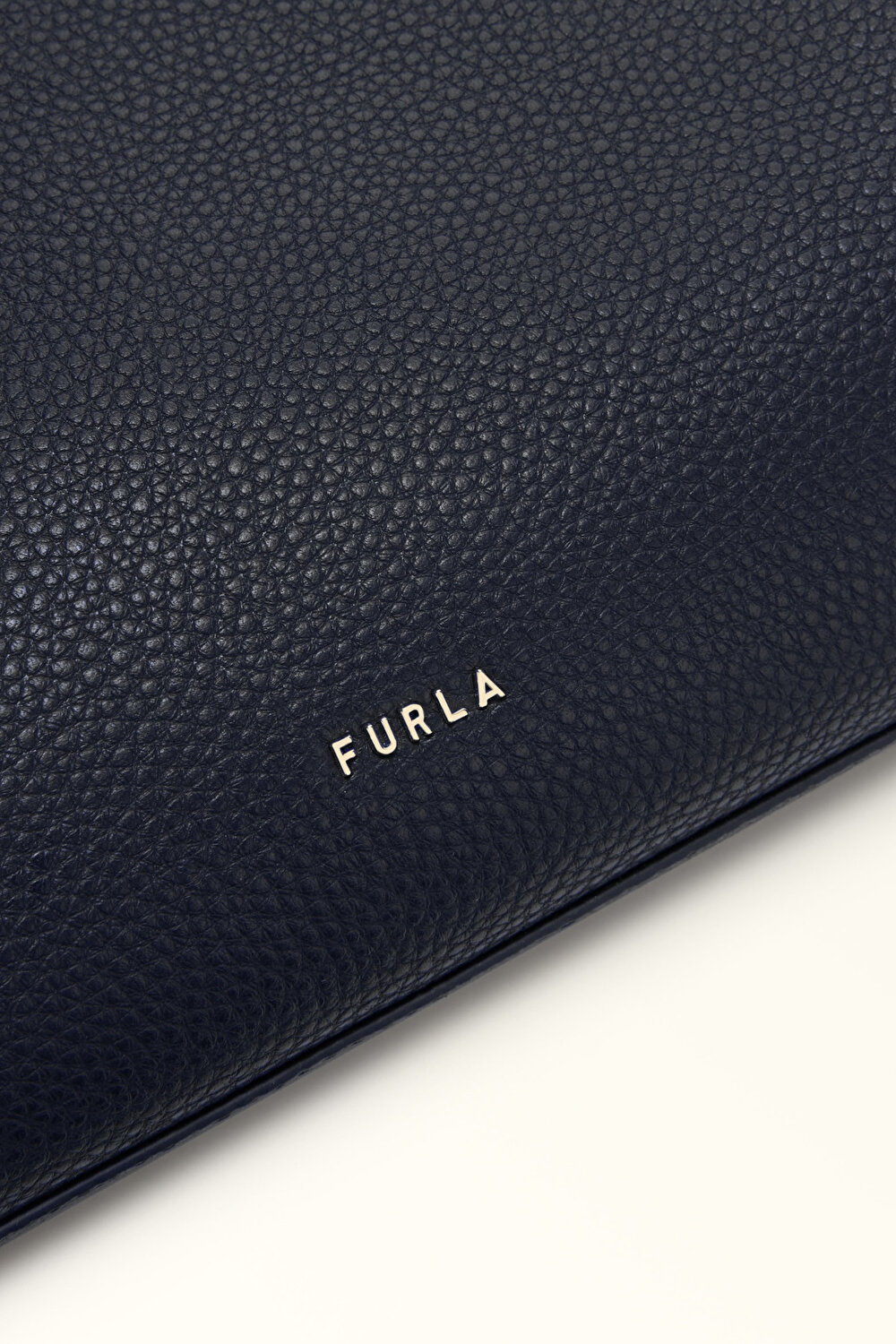 WB02001 FURLA AVA L TOTE