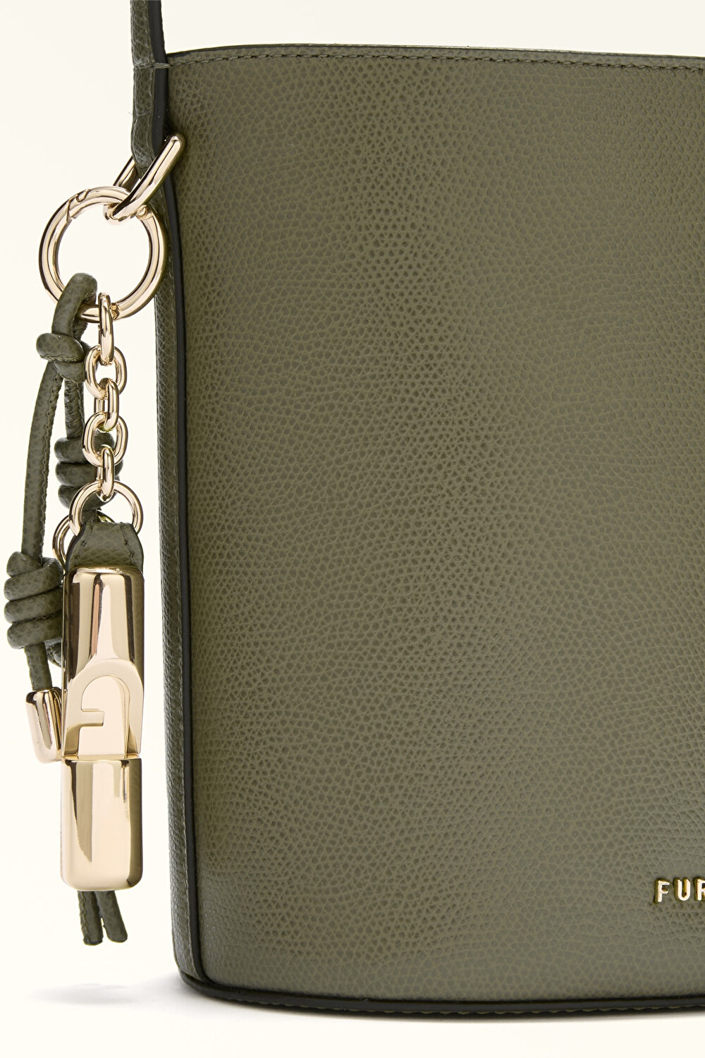 WE00859 FURLA ROXIE MINI BUCKET BAG