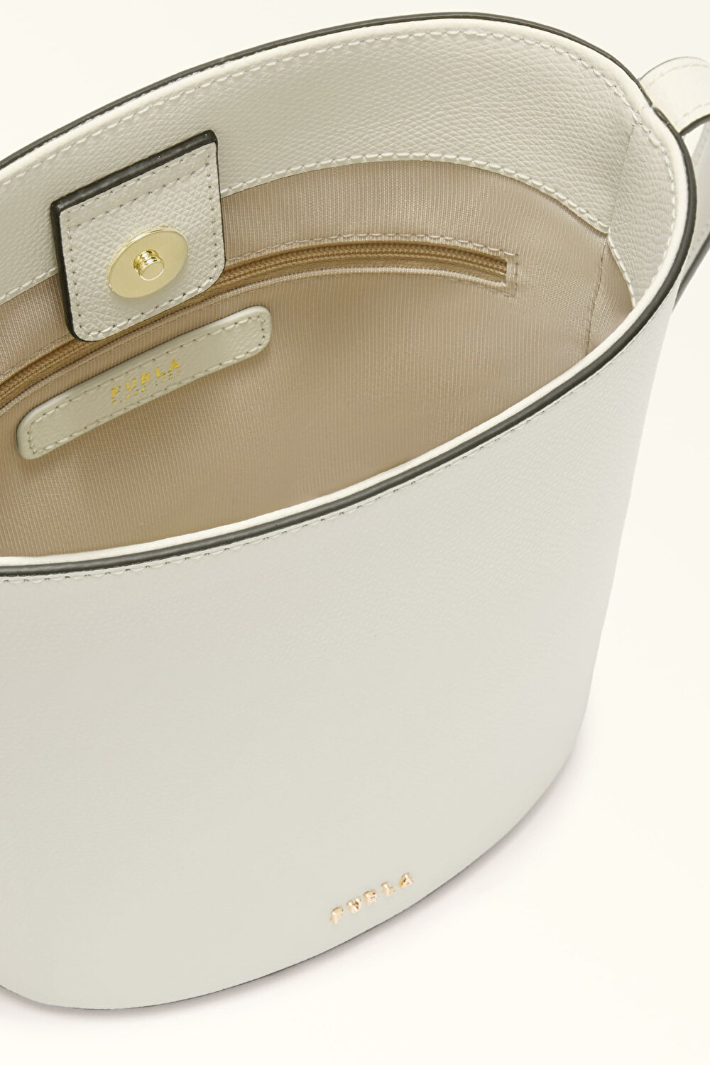 WE00859 FURLA ROXIE MINI BUCKET BAG