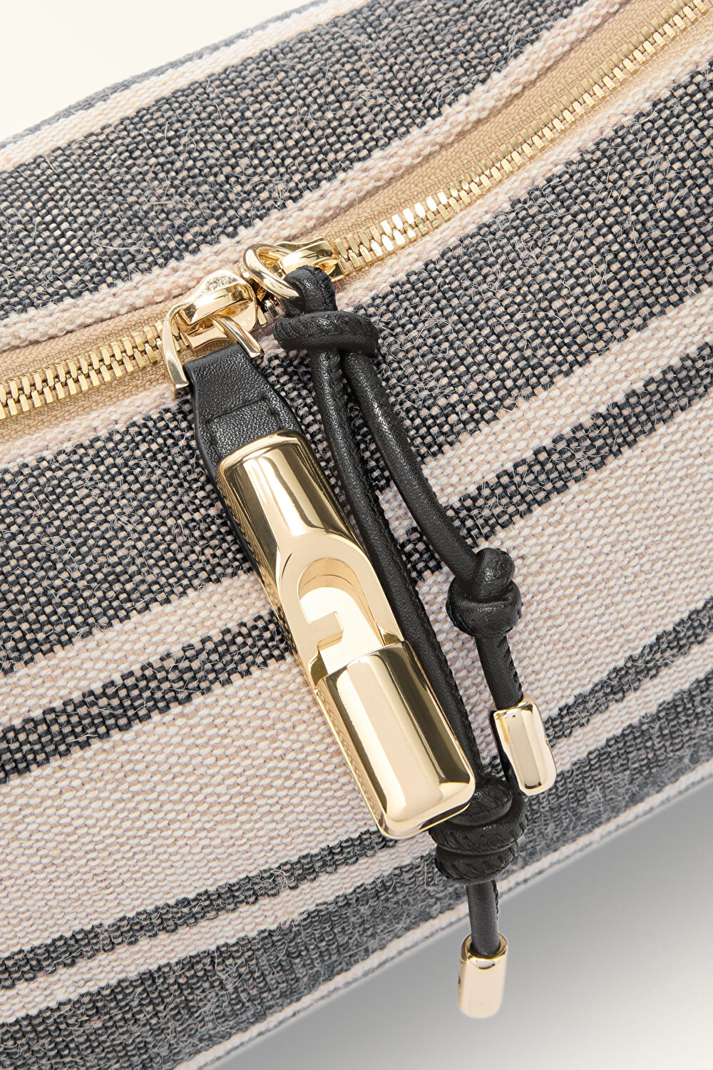 WE00865 FURLA DEBBY MINI SHOULDER BAG