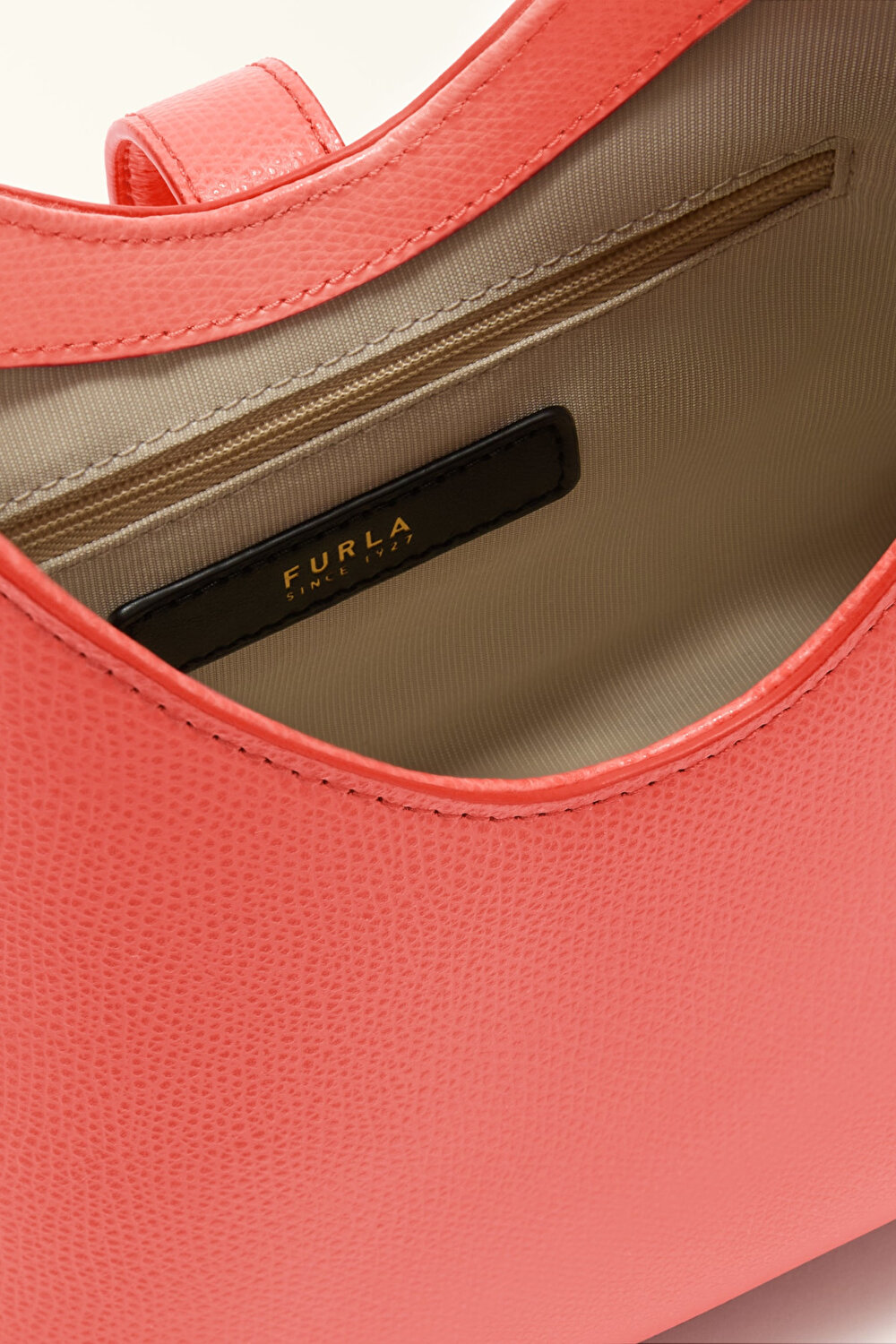 WE00876 FURLA IRIDE MINI HOBO W/STRAP