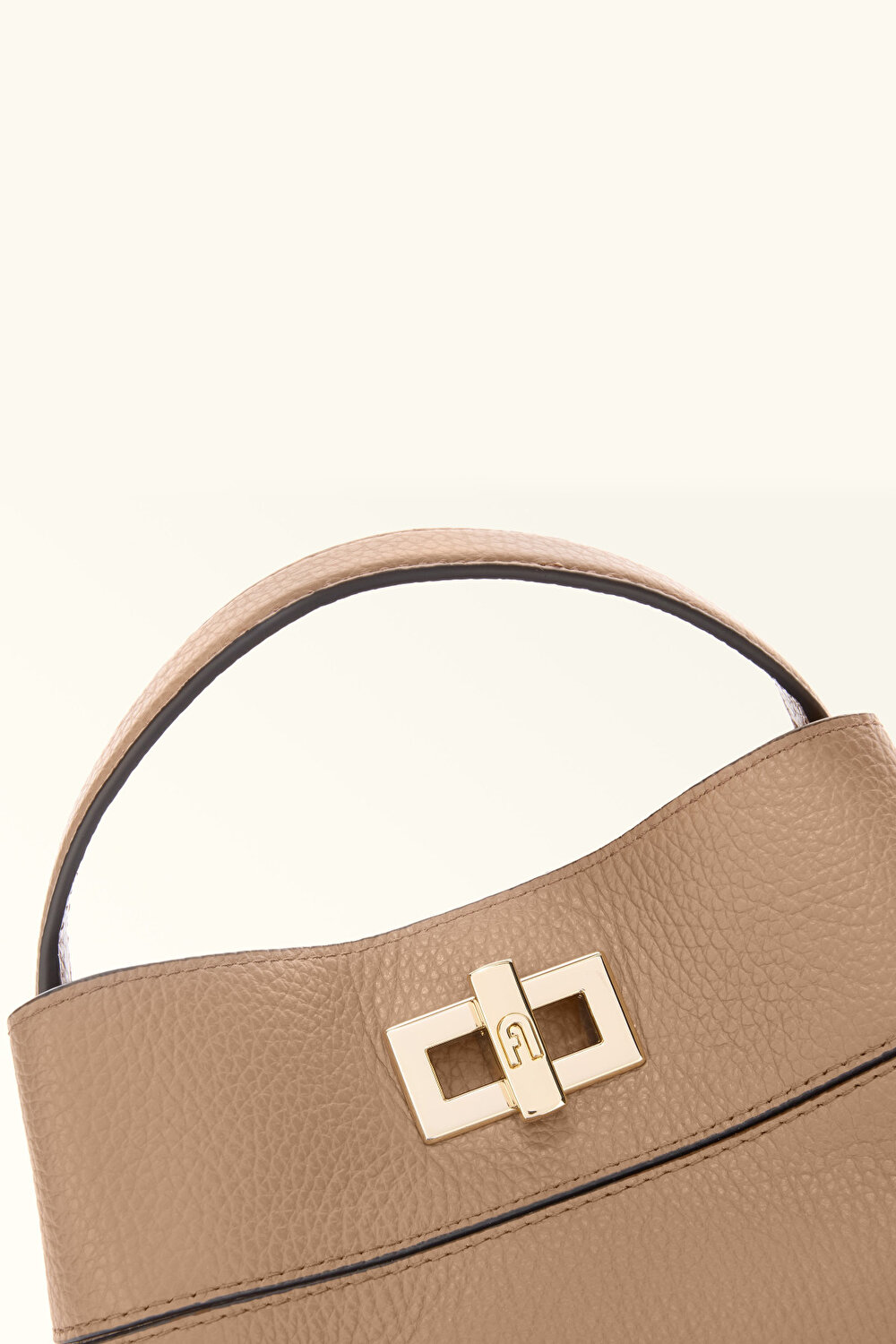 WE00879 FURLA AMELIA MINI BUCKET BAG