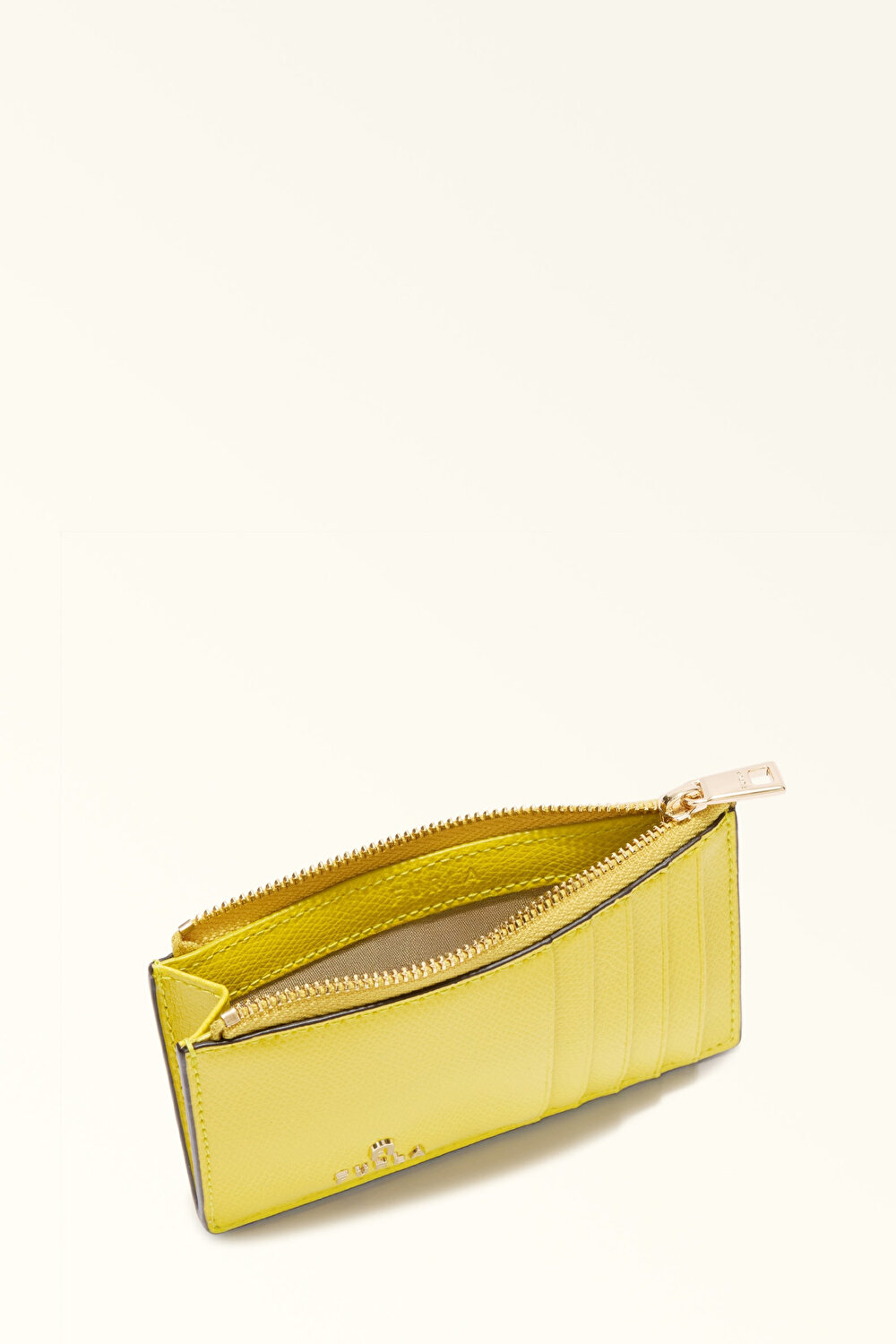 WP00310 FURLA CAMELIA M ZIPPED CARD CA