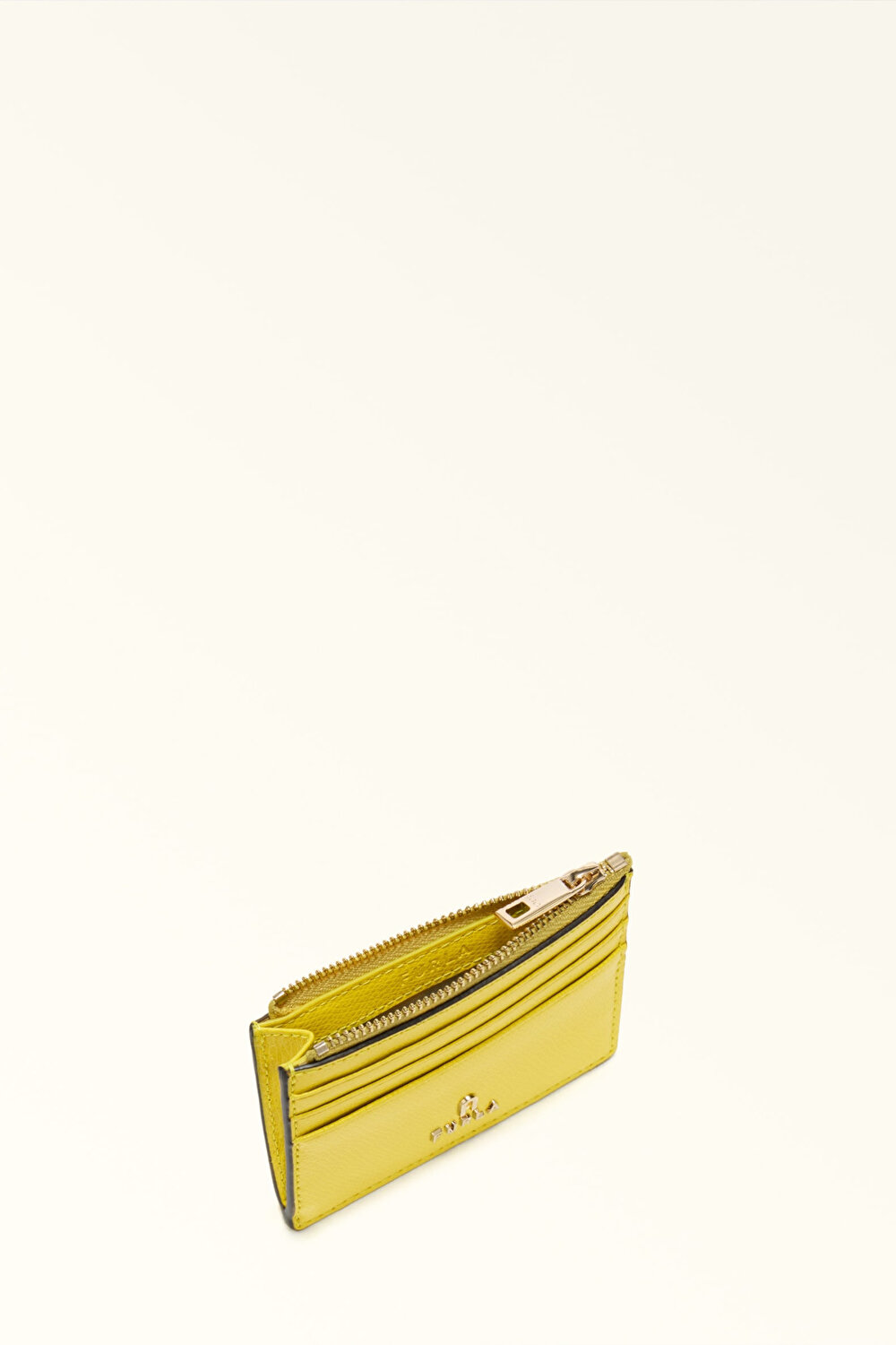 WP00388 FURLA CAMELIA S ZIPPED CARD CA