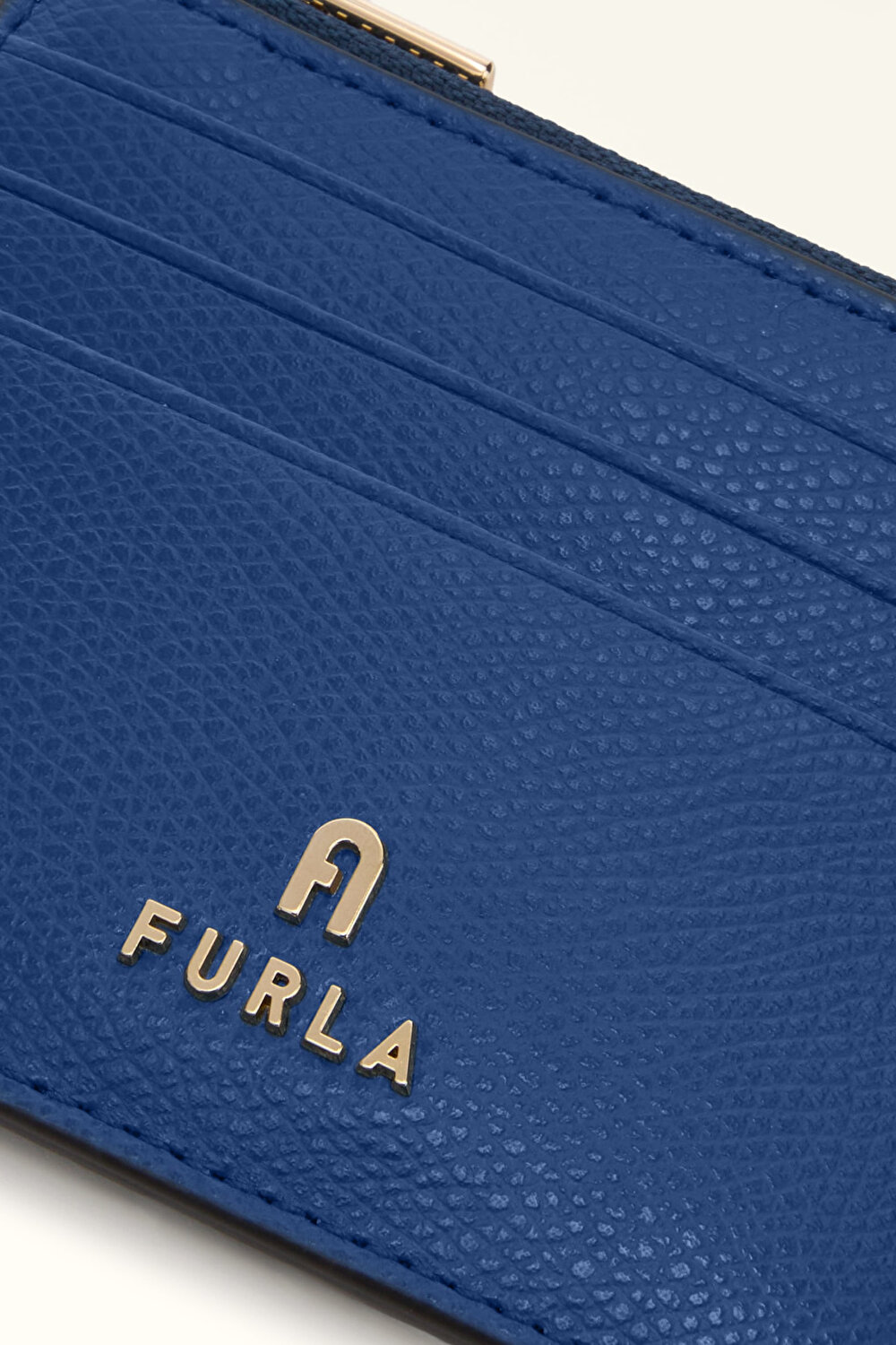 WP00388 FURLA CAMELIA S ZIPPED CARD CA