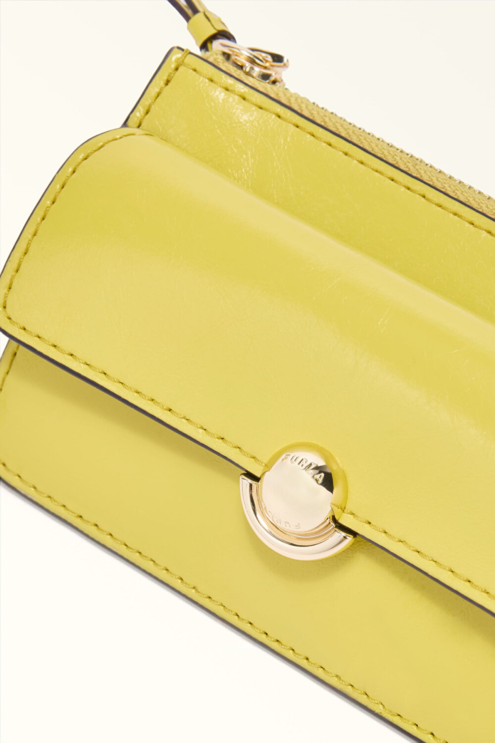 WP00587 FURLA SFERA M CARD CASE W/FLAP
