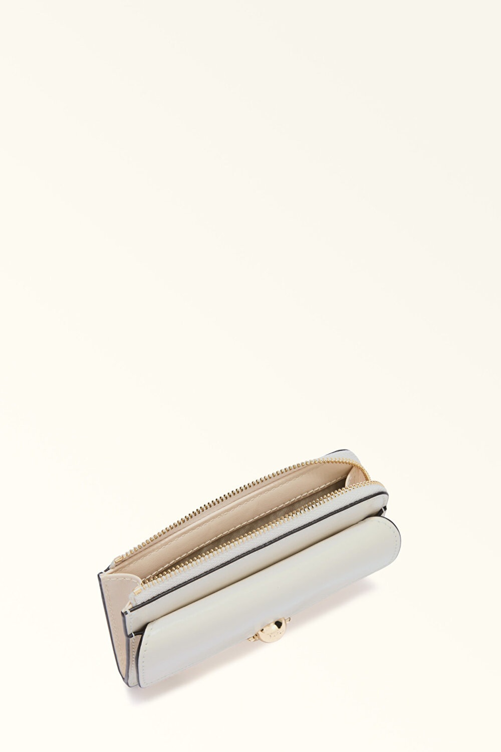 WP00587 FURLA SFERA M CARD CASE W/FLAP