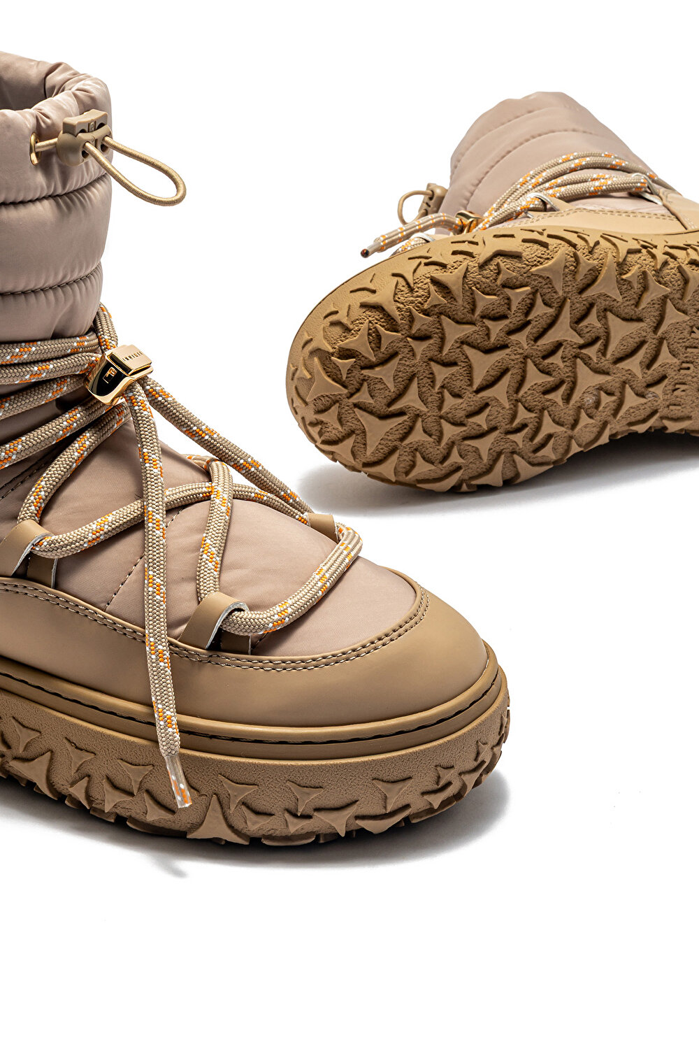 1001..010 INUIKII Kadın Kar Botu