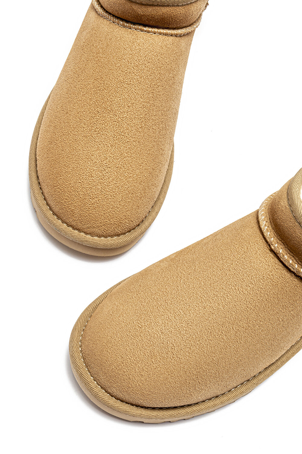 1116109 CLASSIC ULTRA MINI UGG Kadın Bot