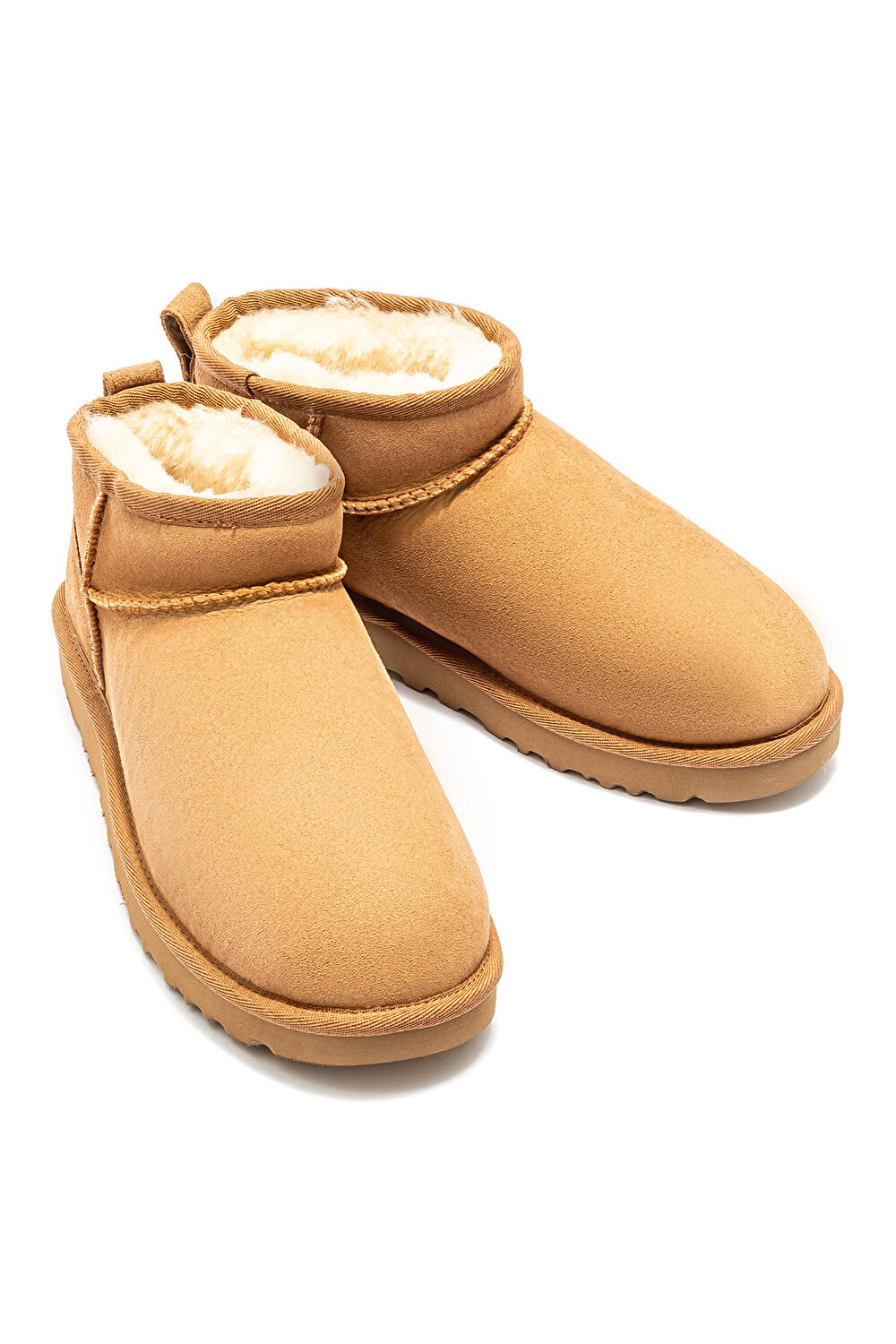 1116109 CLASSIC ULTRA MINI UGG KADIN BOT