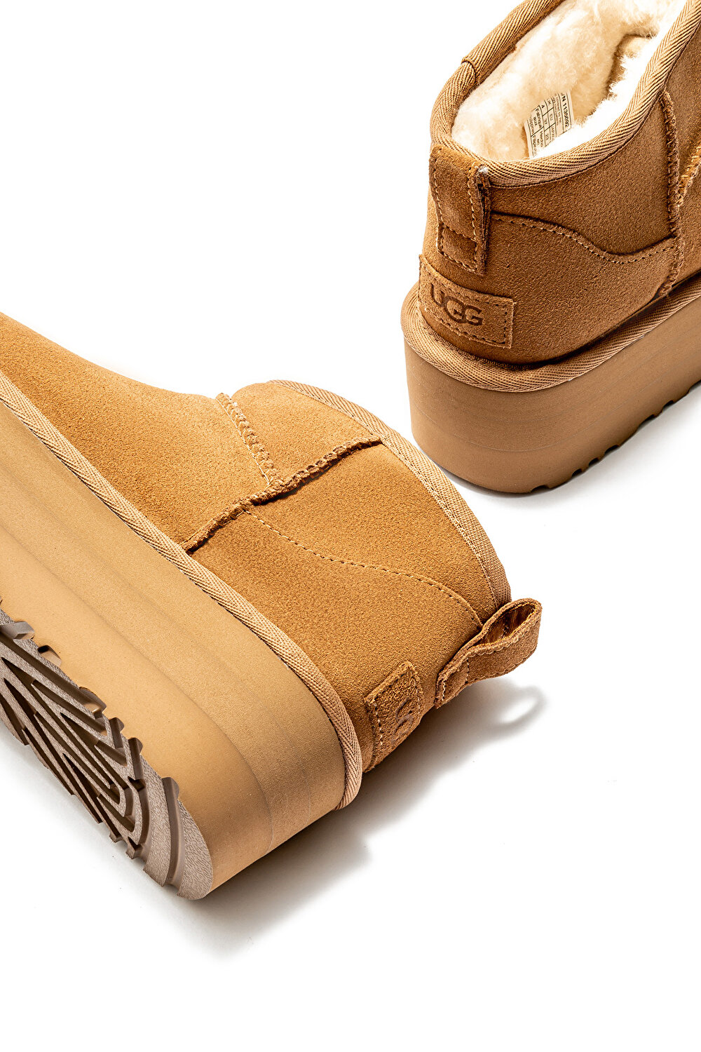 1135092 CLASSIC ULTRA MINI PLATFORM UGG KADIN PLATFORM BOT