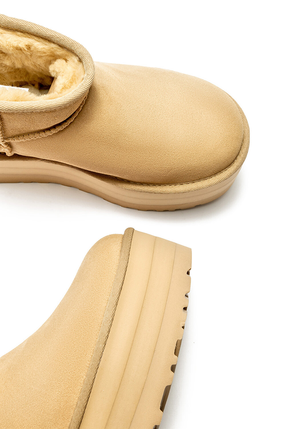 1135092 CLASSIC ULTRA MINI PLATFORM UGG Kadın Platform Bot
