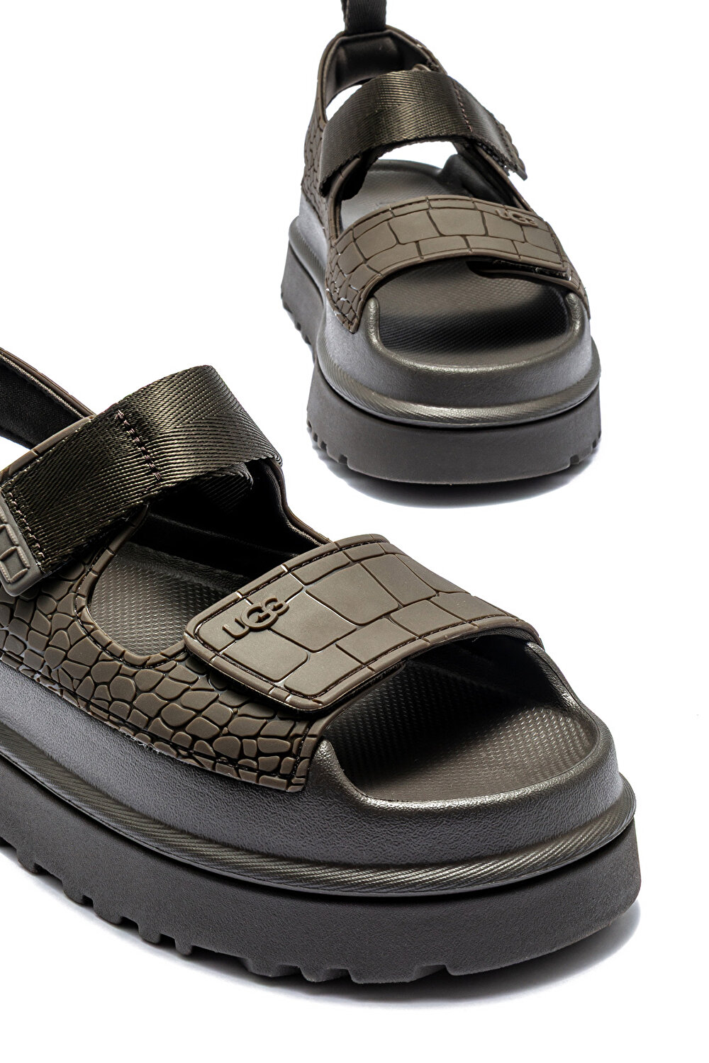 1175311 GOLDENGLOW EMBOSSED UGG KADIN PLATFORM SANDALET