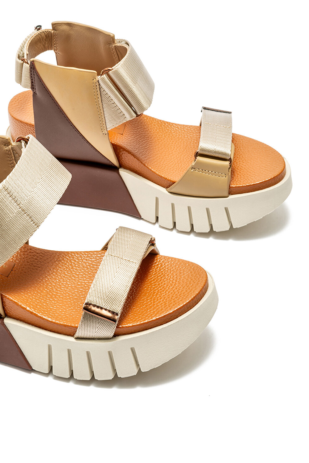 DELTA RUN UNITED NUDE KADIN SANDALET