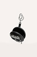MR00083 MAN COSMO CASE CHARM