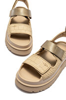 1175311 GOLDENGLOW EMBOSSED UGG KADIN PLATFORM SANDALET