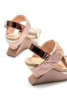 DELTA WEDGE PUFFY UNITED NUDE KADIN TOPUKLU SANDALET